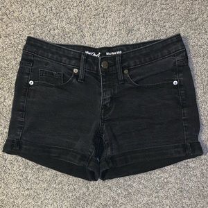 Mossimo black mid-rise cuffed shorts